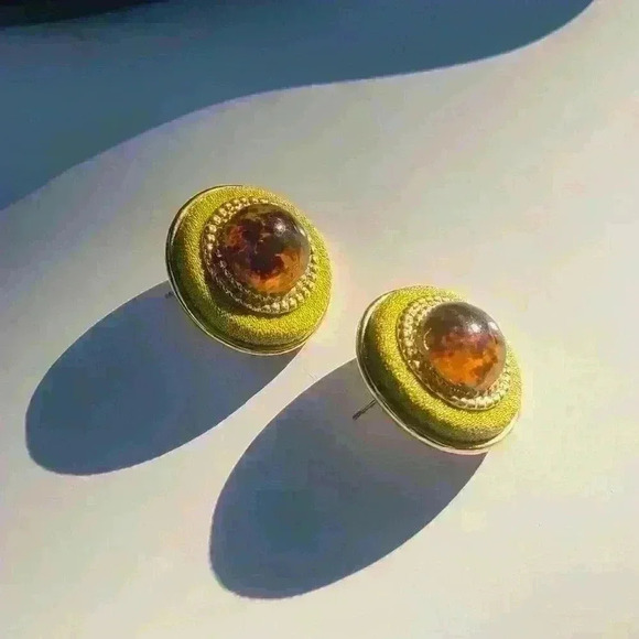 Vintage avocado color fabric earrings buttons in Gold-toned - Picture 9 of 17